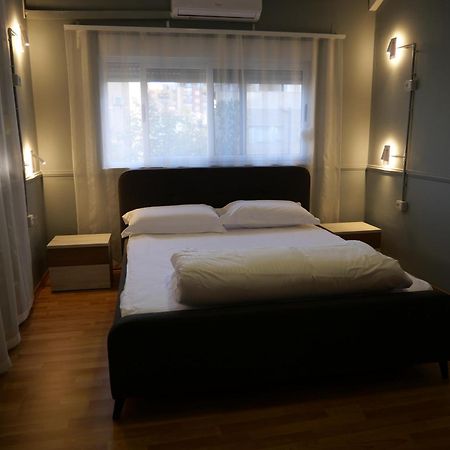 Mandarine Hostel Tirana Extérieur photo