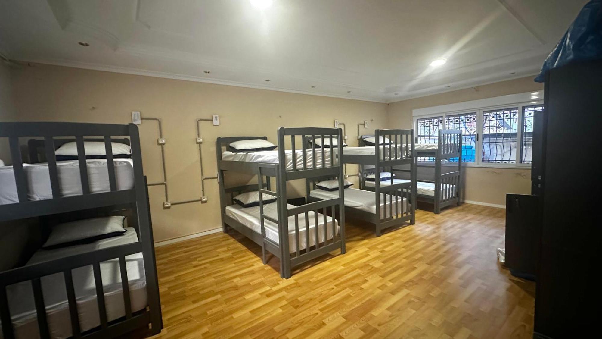 Mandarine Hostel Tirana Extérieur photo