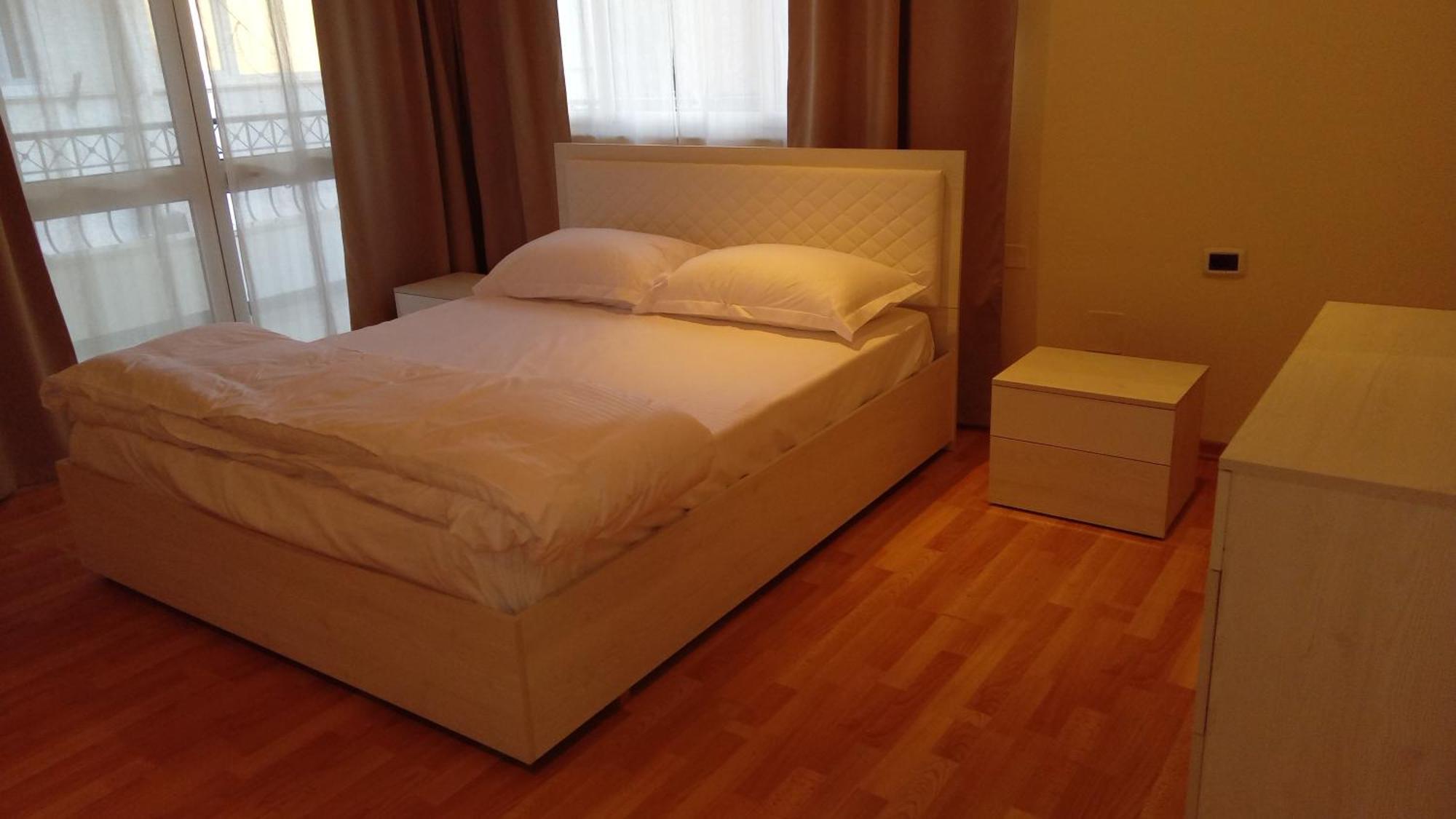 Mandarine Hostel Tirana Extérieur photo
