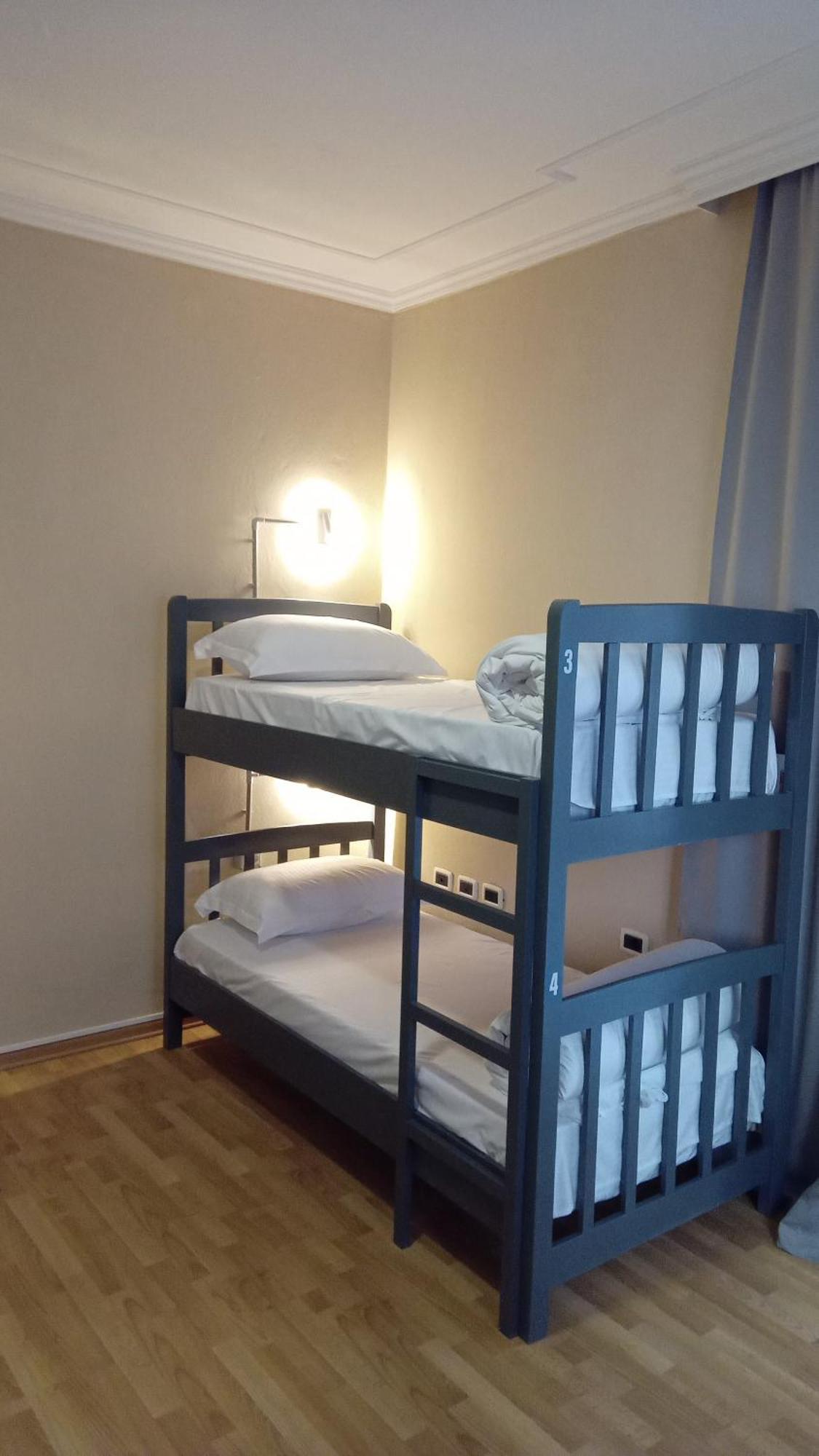 Mandarine Hostel Tirana Extérieur photo