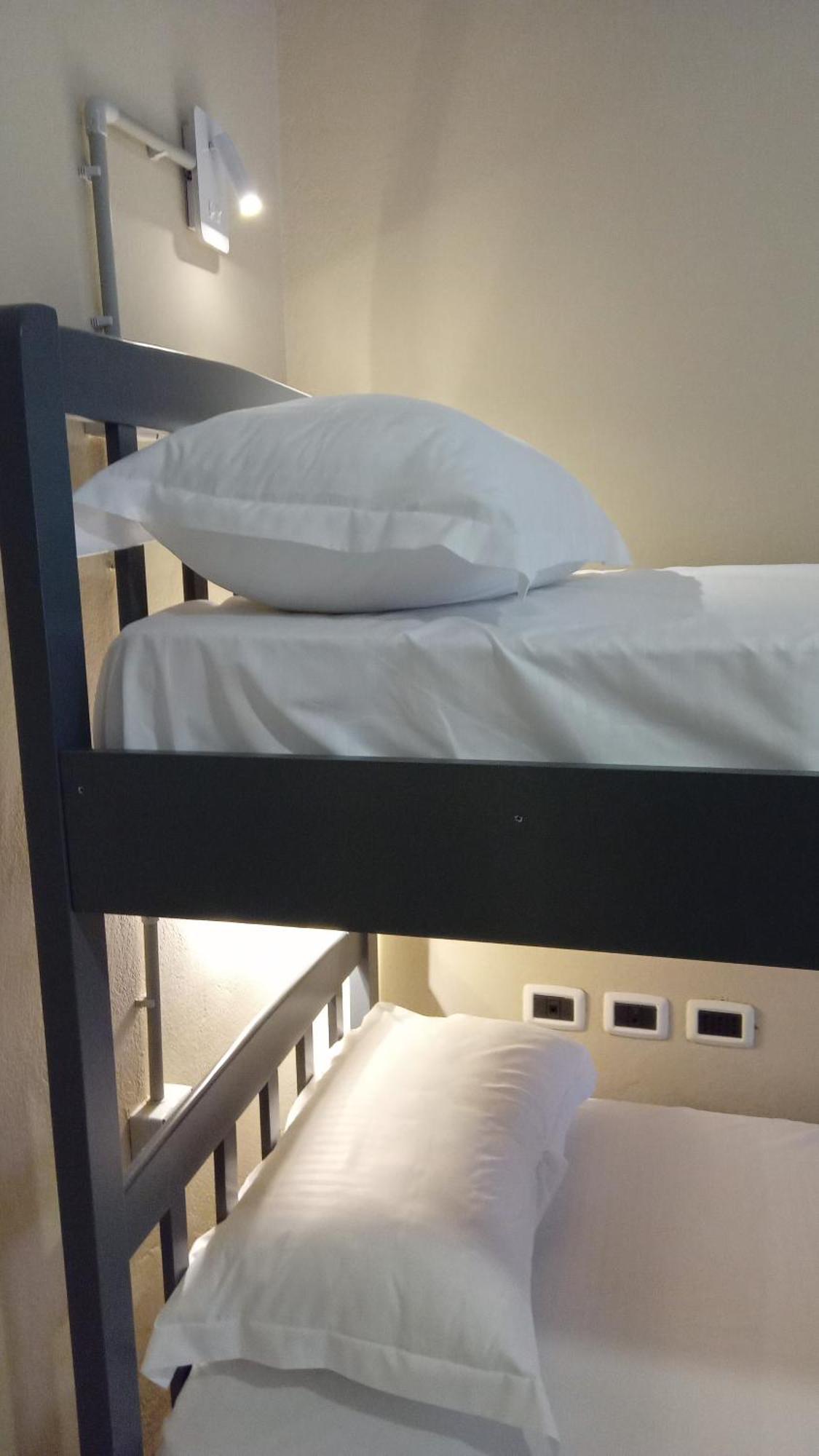 Mandarine Hostel Tirana Extérieur photo