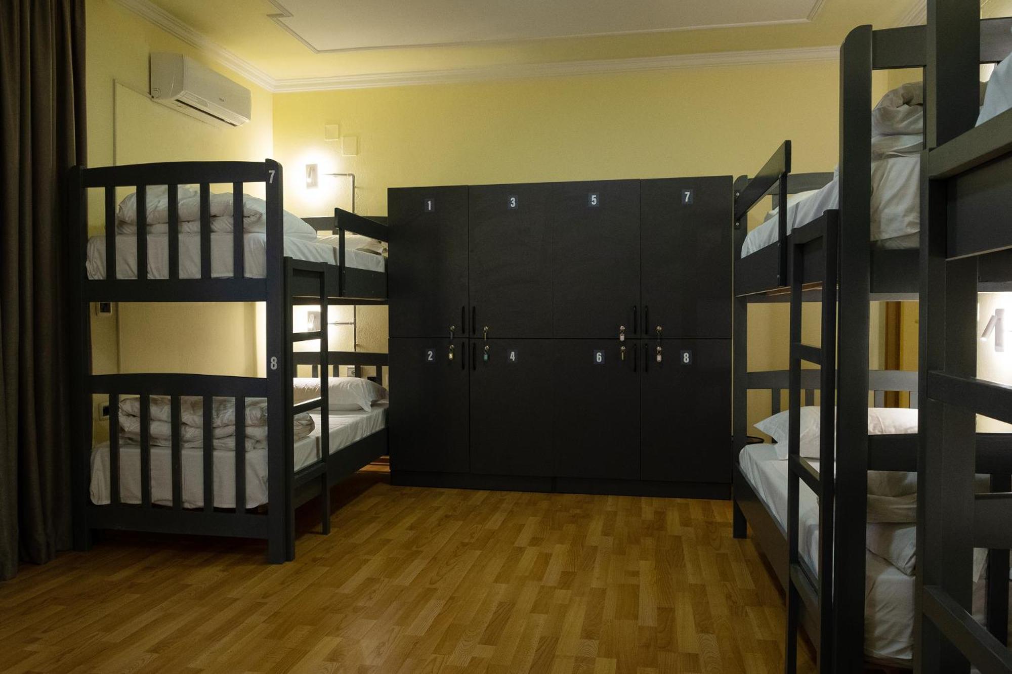 Mandarine Hostel Tirana Extérieur photo